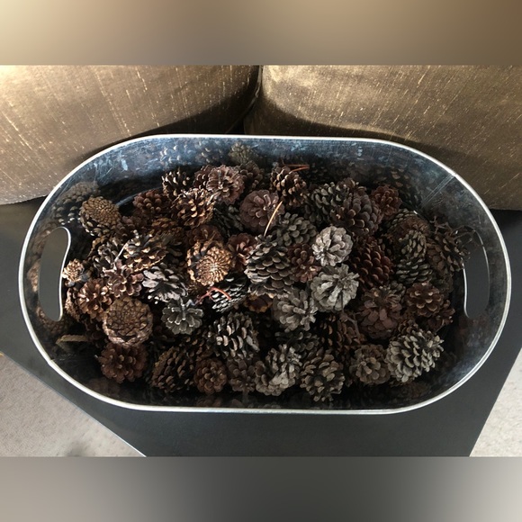 Festive Pinecone Centre Piece - Picture 7 of 8